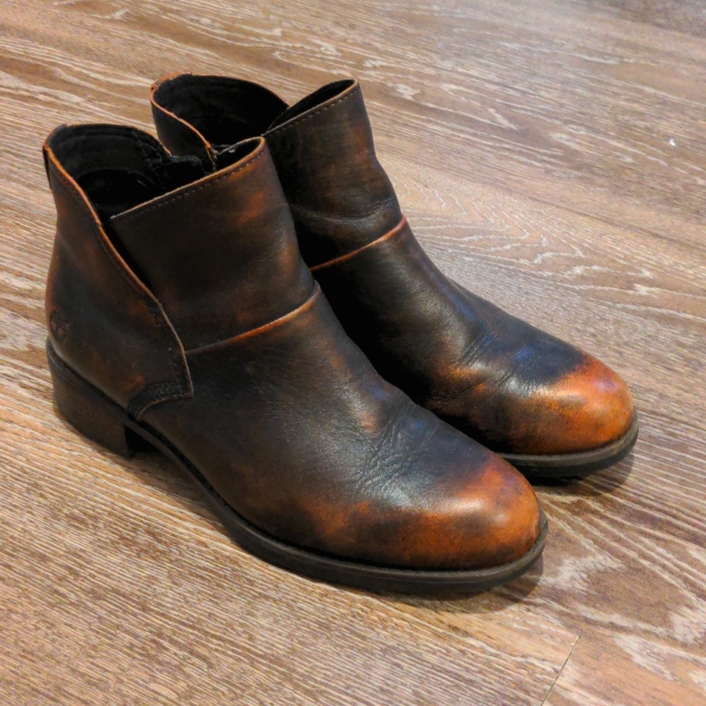 Women's Timberland Leather boots Size 8